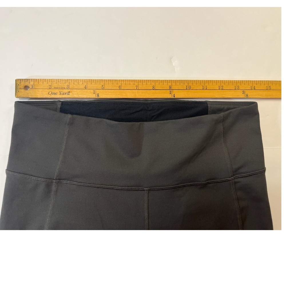 Under Armour Leggings Womens Medium Gray Cropped HeatGear Athletic Pants - Picture 3 of 8